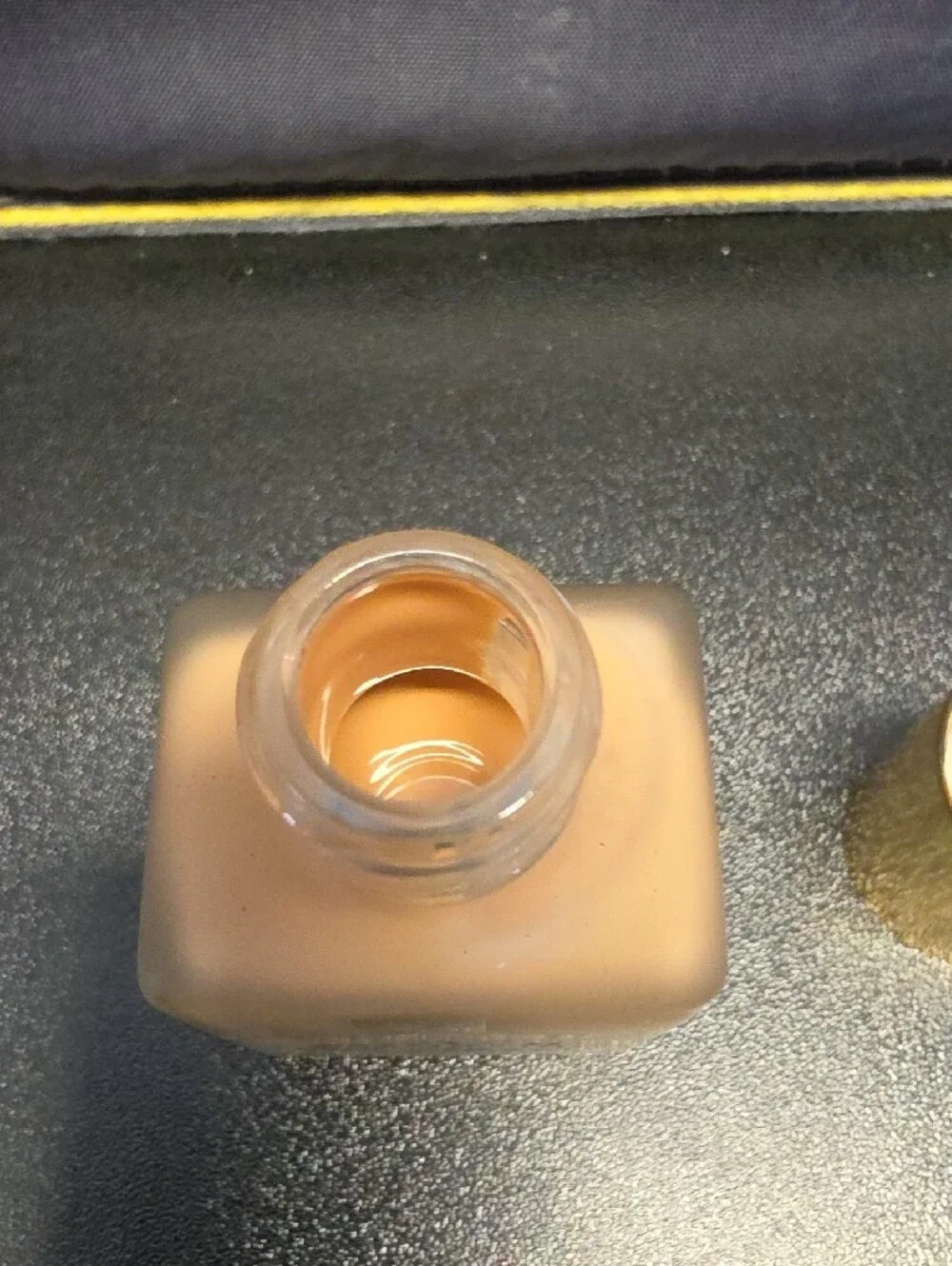 Estee Lauder Double Wear Foundation - 3W1 Tawny